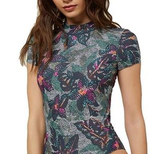 O’Neill XL one pc swimsuit (Sandrine cap sleeves)